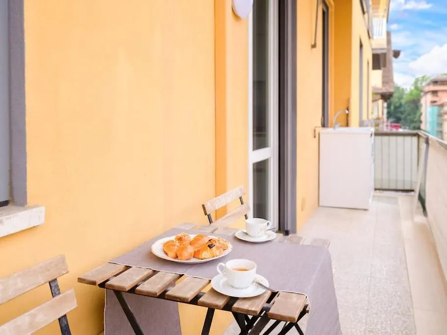 Casa Viola - Modern And Spacious Flat With Terrace Φλωρεντία 0*,  Ιταλία